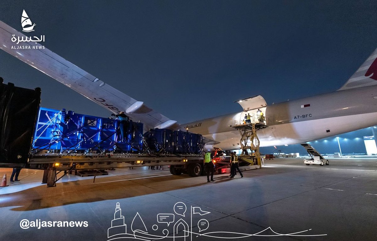 aljasranews's tweet photo. 🐳✈️| ناقلنا الوطني ينجح في نقل 6 من حيتان البيلوغا من أونتاريو في كندا إلى شيكاغو بأمريكا

الخطوط الجوية القطرية استخدمت إحدى طائراتها من طراز بوينغ 777 المجهزة للنقل بأمان

🐳- تراوحت أعمار الحيتان بين 6 و40 سنة وبلغ طول بعضها 16 قدما

| #الجسرة_الإخبارية - #قطر https://t.co/8UiKBuJUnj