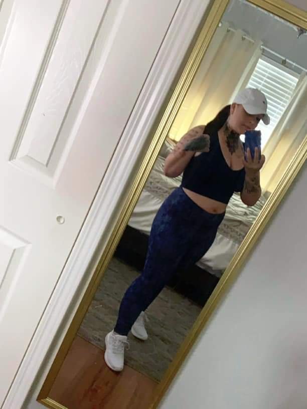 thickythighsss's tweet photo. Let's go on a jog #latina #fit #pretty #tattoos https://t.co/Uj6rvUSMSc