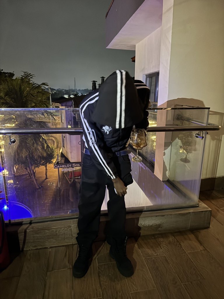 daraisgeeked's tweet photo. dropping this jacket for my brand on friday https://t.co/OfmCYVVVUo