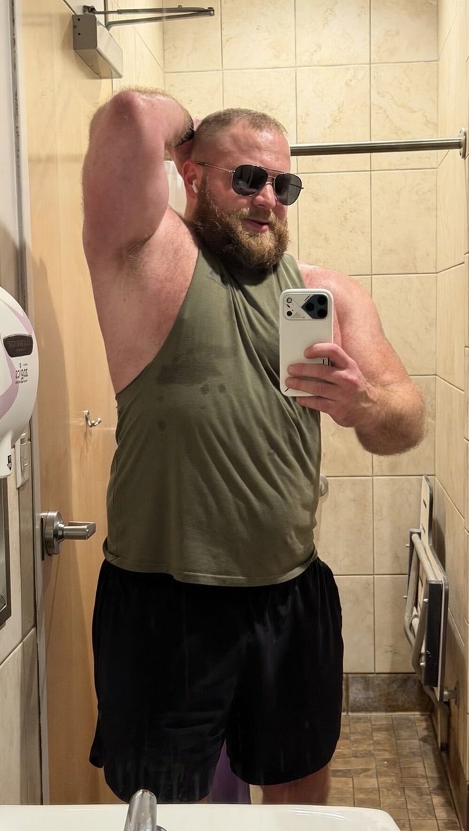 swolling_flyguy's tweet photo. https://t.co/BDmPql6MnP