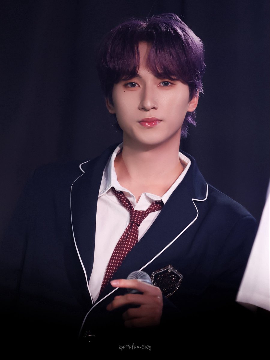 maratan_com's tweet photo. 260804  -DIAZ- Live In Japan 
🫧Memory of Summer🫧  

💜

#DIAZ #디아즈
#MINGUN #민건 https://t.co/0XVaKIU9rm