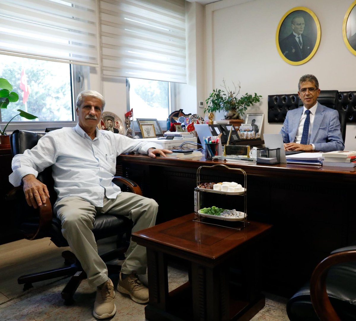 FADLIDOGAN's tweet photo. Bugün yolum Ankara'ya düştü. 
Saygı değer  Vekillerim, Mustafa Alkayış ve 
Hüseyin Özhan ile görüştüm. 
Ayrıca, Sayın Bakanım  Ahmet Aydın Bey ve Kiymetli Danışmanı, misafirperver Hasip Kaya ile görüştüm. 
 ilgilerinden dolayı kandilerine çok  teşekkür ediyorum... 
Fadlı Doğan https://t.co/fNu4tbRfaD