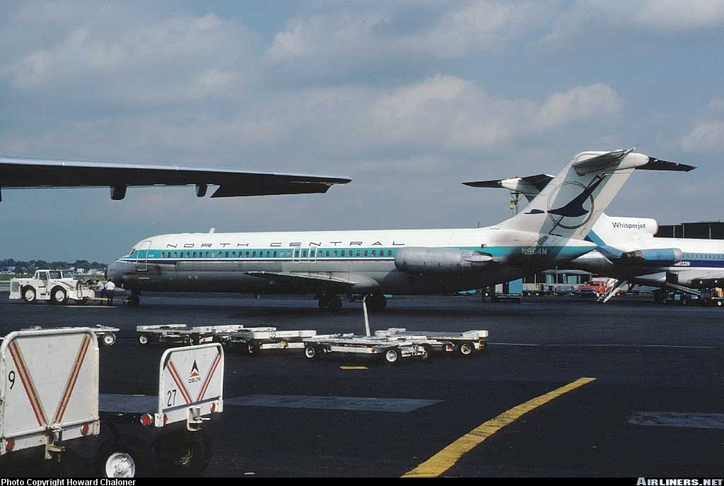 n194at's tweet photo. North Central Airlines Airlines
Douglas DC-9-31 N964N
LGA/KLGA New York LaGuardia Airport
September 8, 1977
Photo credit Howard Chaloner
#AvGeek #Aviation #Airlines #AvGeeks #Douglas #DC9 #NorthCentralAirlines #Herman #LGA #NewYork @LGAairport @edelweiss330 @MD80com https://t.co/JSgcuBg3RQ