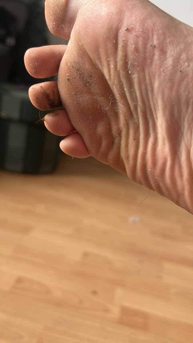 AuroraVenenum's tweet photo. Do czysta praleczki😈
#feet #feetfetısh https://t.co/lFB1qY1yAK
