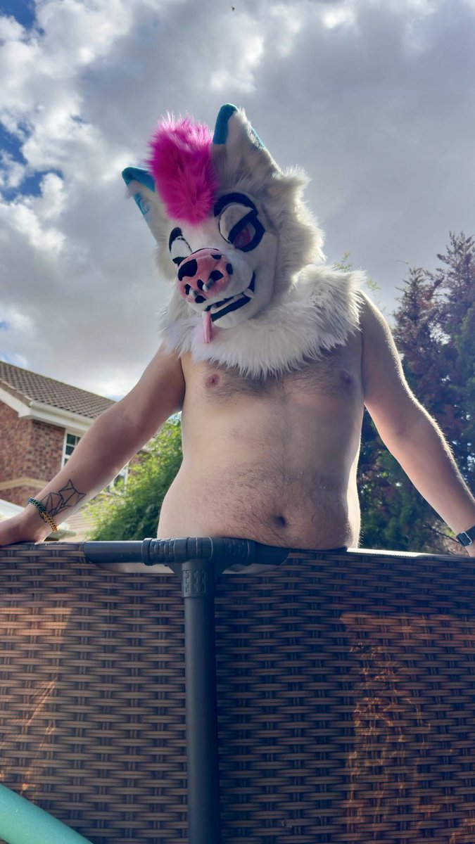 paw_cum's tweet photo. Dad is fuckin back baby <3 https://t.co/OqT4h0ZWcf