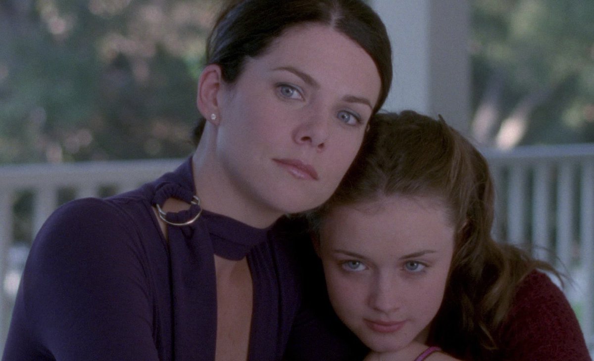 FilmUpdates's tweet photo. A ‘GILMORE GIRLS’ documentary is in the works at HBO Max. https://t.co/mEcvj9zu51