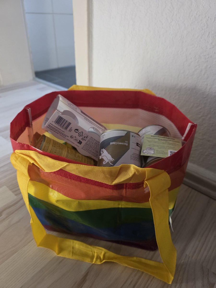 KarvinCats's tweet photo. Ein großes Danke an @TinkerBell_just @Lord_Sixtus! Danke, dass ihr so ein großes Herz für eure Schützlinge habt und auch nach einiger Zeit im für-immer-zuhause ein offenes Ohr für Sorgen habt und unterstützt! (1/5) https://t.co/GWeFd72JNQ