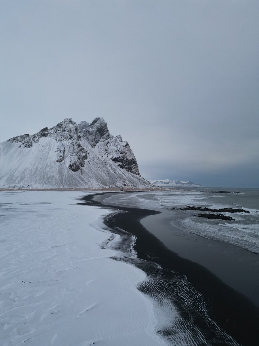 haakuji's tweet photo. S’il Fallais en choisir 4 : 
Islande / usa / Japon / Indonésie https://t.co/2htKWe4VtE