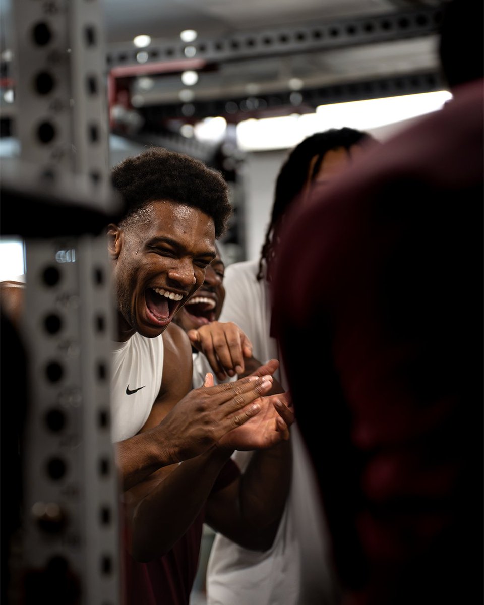 FordhamMBB's tweet photo. work. https://t.co/a4VjdUaW7O