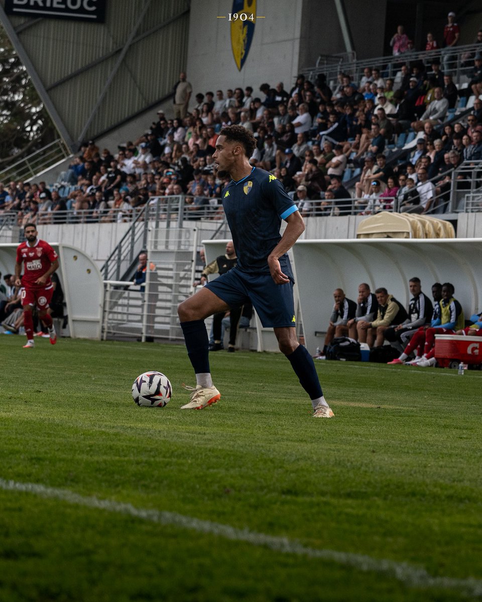 StadeBriochin's tweet photo. Les Griffons s'inclinent face au Stade Brestois pour leur quatrième match de préparation.
Kemo Kenneh avait ouvert le score dès l'entame de la rencontre. ✅

#golestade https://t.co/7lZSLLn1Tz