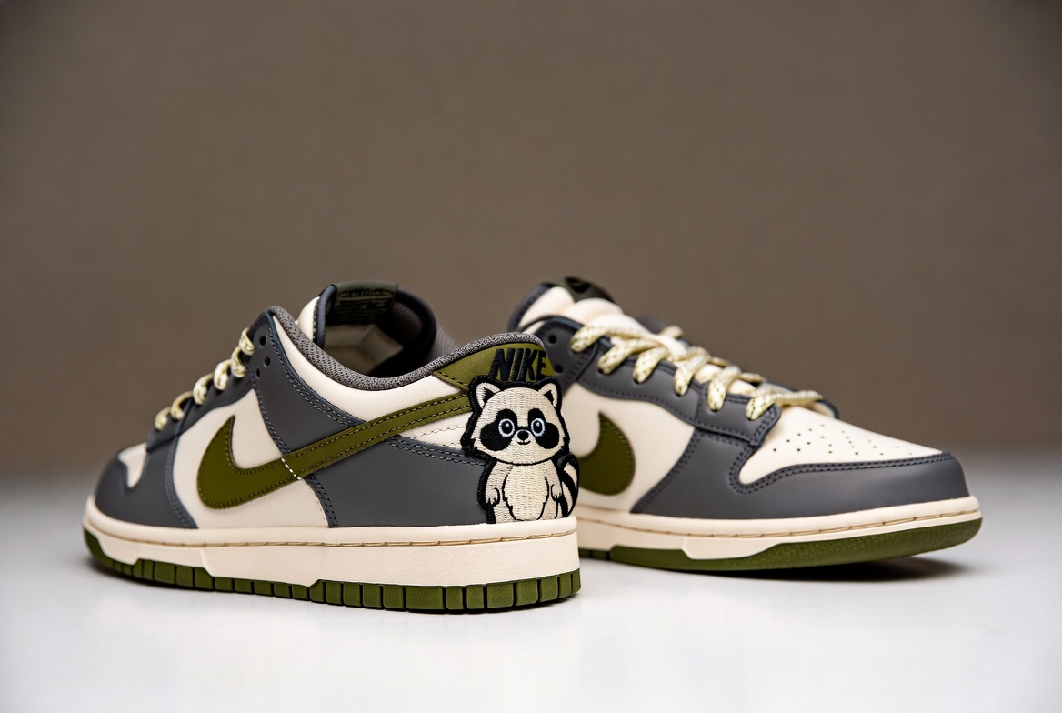 astronchill's tweet photo. short spine. big heart. perfect fit. 

@Nike x solana:Ge87EtsjwRQbHaqQmKRno69RFTwh9bfSsm99XNxTpump 
when? Just Do It. 🦝✔️

imagined with @grok https://t.co/A4cLJpjZLD