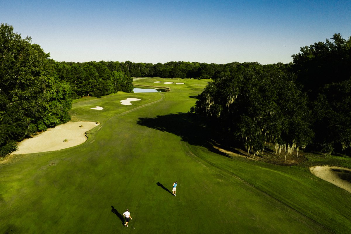 landreport's tweet photo. Fall is just around the corner, bringing quail hunting, deer season, tailing redfish, sporting clays, golf, and horseback rides beneath the live oaks at Brays Island. 

 FIND OUT MORE: https://t.co/FUS0SzL649 https://t.co/m8BTQJOA5Y