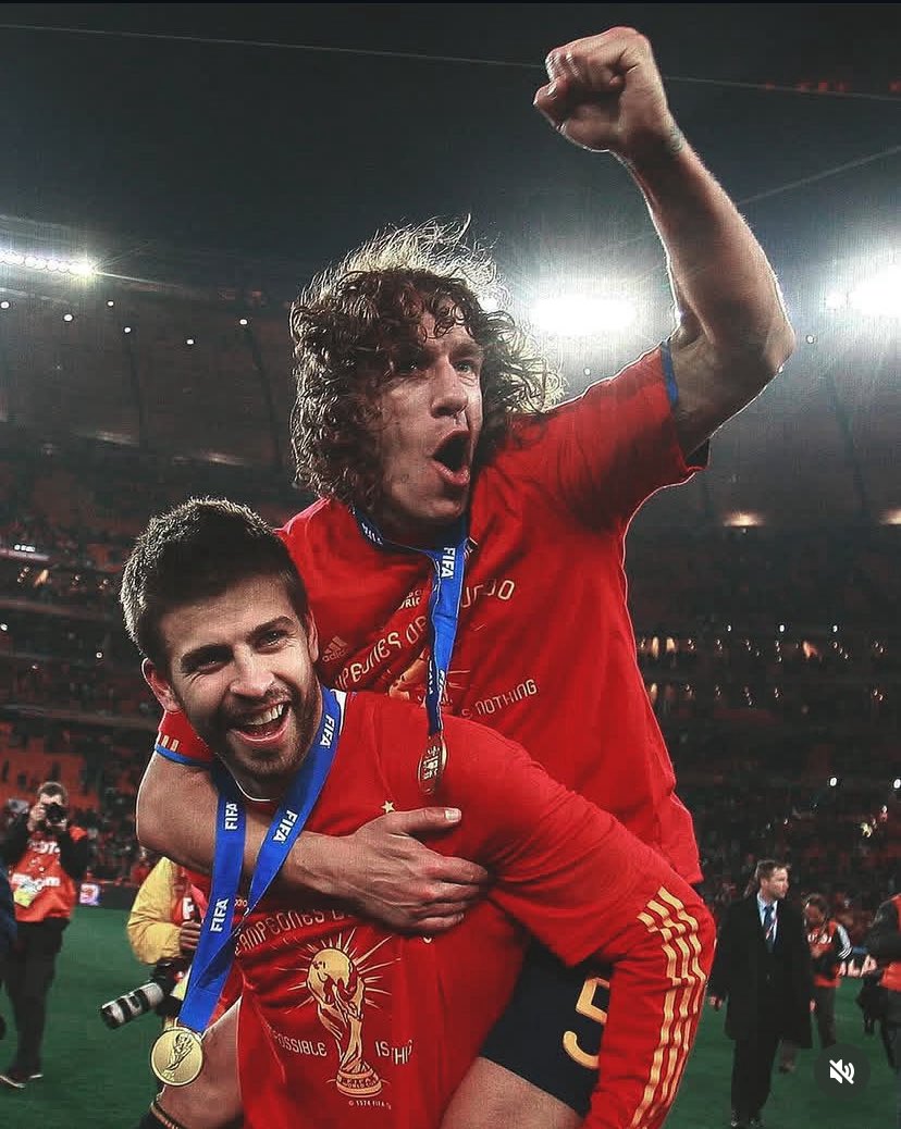 neygurll69083's tweet photo. Puyol and Pique’s partnership was so good that they made Ramos play as a right back throughout the World Cup.

Ramos is older than Pique😭😭❤️ https://t.co/EkvTSU3h1h