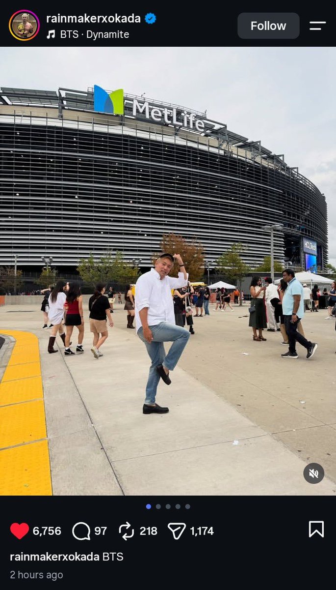 nabiya0693's tweet photo. AEW wrestler Kazuchika Okada attended BTS Arirang Tour in New Jersey!!! https://t.co/WCqH9sk1Mx