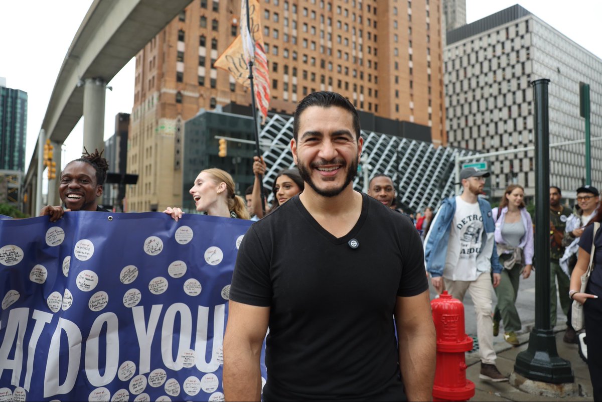 AbdulElSayed's tweet photo. We marched for the many. Michigan, get out there and VOTE for the many. https://t.co/fv9lA9JbYL