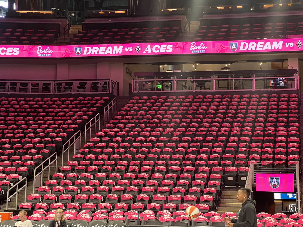 EGlazeOTV's tweet photo. Tonight at 7pm est at @StateFarmArena @AtlantaDream vs @LVAces. #BarbieNight #WNBA #AtlantaDream https://t.co/WbYcLUDd1R