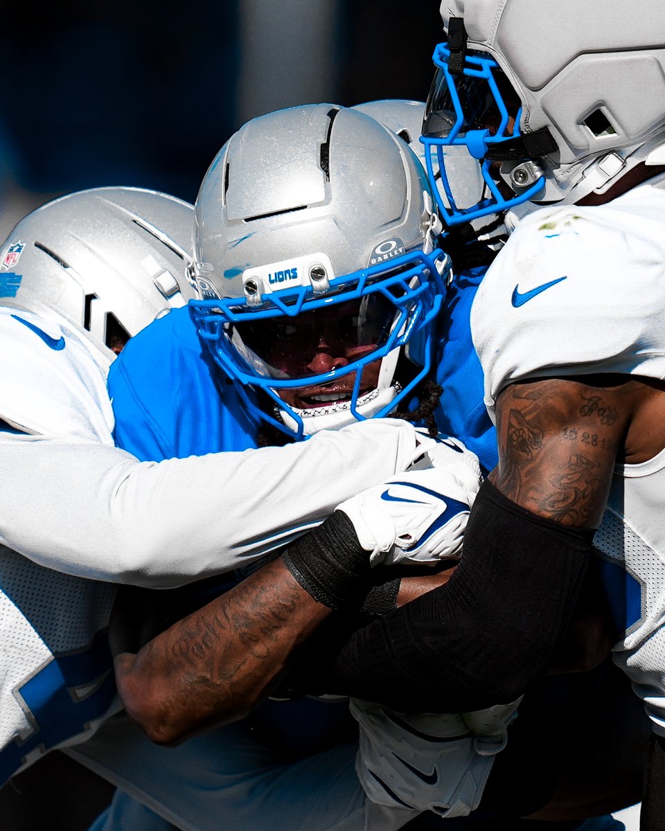Lions's tweet photo. First padded practice ✅ https://t.co/csa22FmUx0