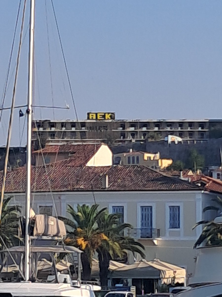 Crt_Mlts's tweet photo. Μονο https://t.co/YYCNRUYVXz