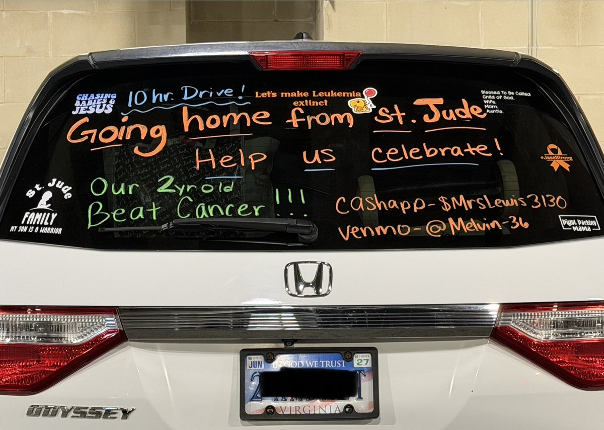 jenfulwiler's tweet photo. Seen in the St. Jude parking lot. I love this. More people should tell their stories on the backs of their cars https://t.co/1wN7l1ntmE