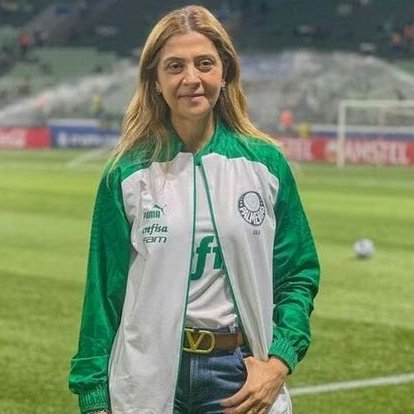 oficialmanualjr's tweet photo. Leila Pereira, em 2024, sobre contratar Neymar:

"O Palmeiras não é departamento médico. Eu não admito que um jogador contratado pelo Palmeiras não esteja apto a jogar imediatamente”

Dias afastados por lesão desde 2025:

🤕 Neymar Jr. — 175 dias
🤕 Paulinho — 433 dias https://t.co/LJdTisezbR
