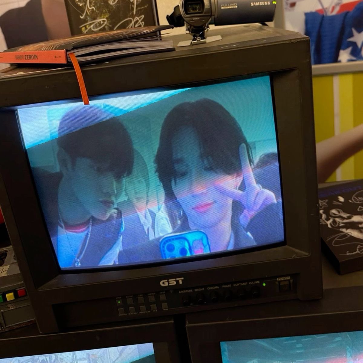 D3XDINSIDE's tweet photo. જ⁀➴  

⠀⠀⠀     ⠀⠀⠀ My lover.  ♡

⠀⠀⠀ ⠀⠀⠀ ⠀⠀⠀ ⠀⠀⠀ ⠀⠀⠀ ⠀⠀⠀ ˚ ༘ ೀ⋆｡˚ https://t.co/WWjwpCkBwo