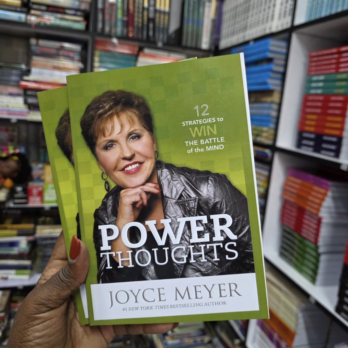 BookCafebk's tweet photo. Get your copy today at Ksh.400
Let’s turn a page together

Deliveries are done countrywide

Free deliveries for those in Kitui
📞 (Whatsapp) +254 118 101898

#booksbooksbooks #read #booksbooksbooks #kituibookcafe https://t.co/IQePqu7DBm
