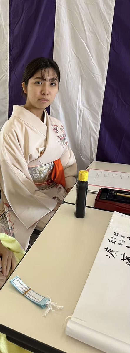 8j4sgt's tweet photo. 山本華音　23歳💕
栞渚のお姉ちゃんの華音💕バストF65で乳首は陥没💕下の毛は逆三角形でキスが大好き💕キスしただけで声出してすぐ濡らす変態💕言われたこと何でもしちゃうドm💕お前のせいで妹晒されてるんだから責任取れよ💕姉妹どっちもインスタまで晒すから💕オナペ姉妹💕
#オナペ https://t.co/A2Cpn0ujpT