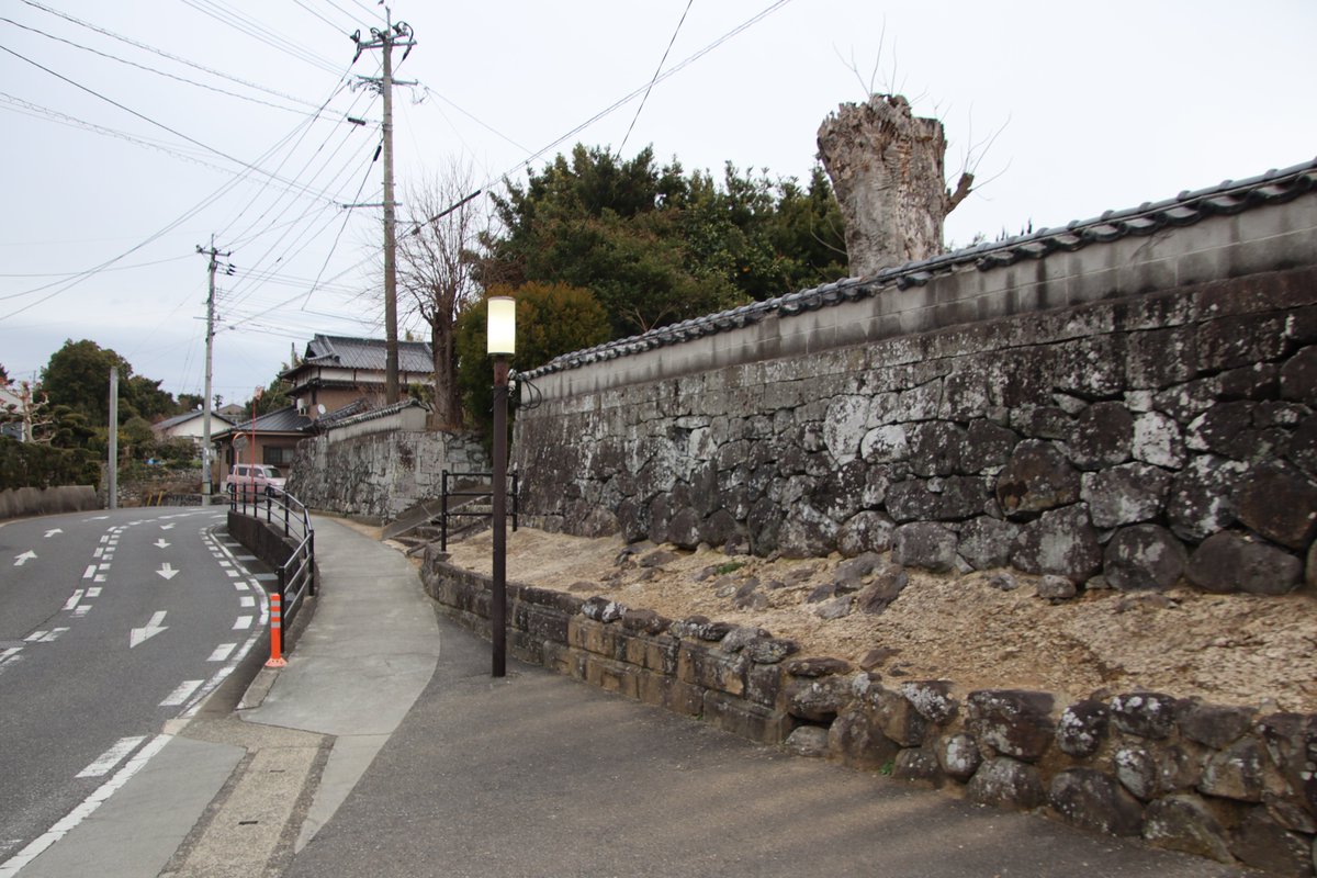 shngot1130's tweet photo. 長崎県大村市の久原城
2026年2月の訪城
藤原純友公の末裔と伝わる大村氏の最初の居城と言われています。牢屋坂を登った右手の民家が城跡となります。 https://t.co/n32AXEaMwY