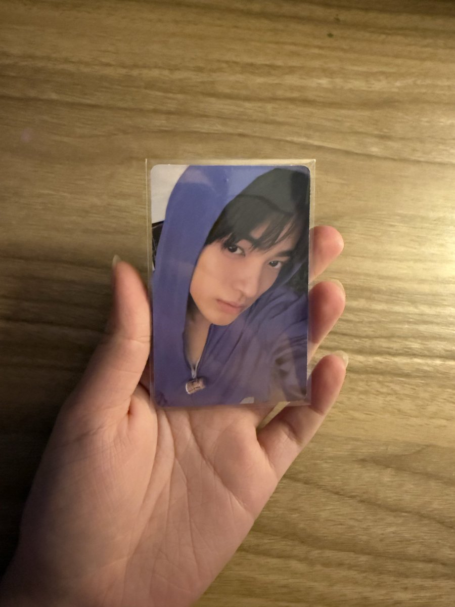Keonfuseddd's tweet photo. ⋆✩⋆  Feedback positivo  ⋆✩⋆
Para @cortis_lia que me ajudou a trazer meu Keon moletom para casa, ela foi super solicita e gentil, mandando vídeos e atualizações além de conferir se veio tudo certinho, ele chegou muito bem embalado e com muitos mimos, apaixonada por ele🤍 https://t.co/OMZjcWK86A