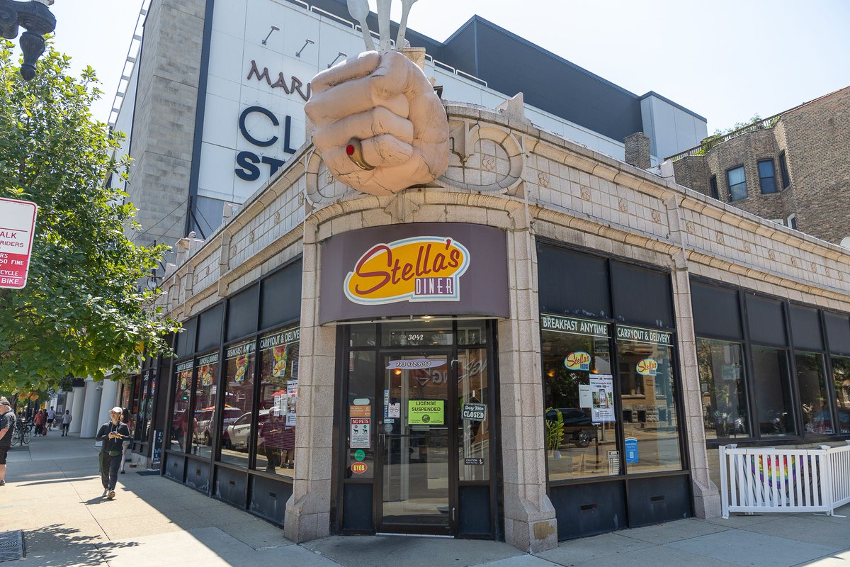 BlockClubCHI's tweet photo. Ann Sather is taking over Stella’s Diner in Lakeview. https://t.co/Cuor06t1HW https://t.co/lAaWCC7SUK