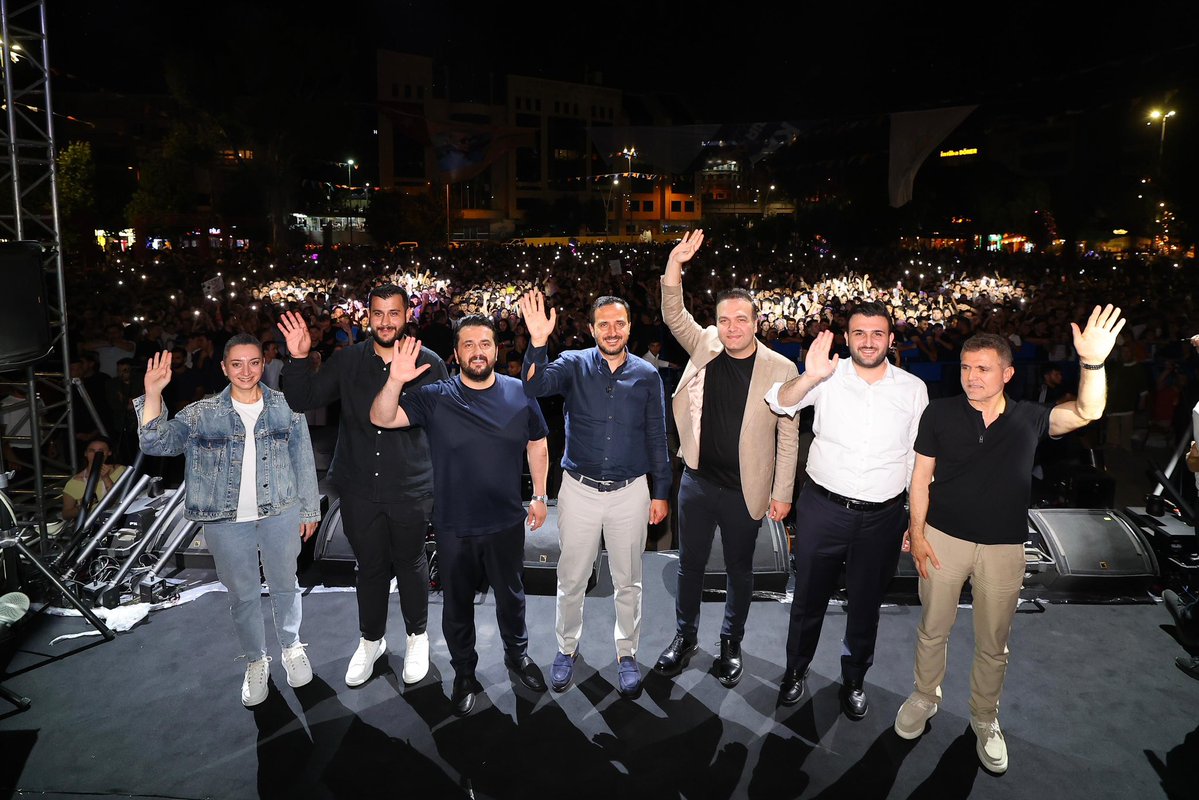 avyusufibis's tweet photo. 📍Kartal’dayız🙋🏻‍♂️

İstanbul’umuzun gençleriyle birlikte KARTALFEST’te katıldık. 🚀

Yaz akşamlarının en güzel adresi AK Gençlik! 😎

@abdullahozdemir 
@nevzatyucetr https://t.co/WhpngpjCOF