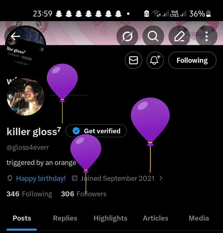 gloss4everr's tweet photo. purple balloons on the last minute of the day yay !!!! I pray this year gonna be a good happy year and I hope I'll be a better version of myself and and be a help and good presence in the lives of all my loved ones and all my oomfs that I treasure and consider more than family💕 https://t.co/6w7QUGYOLP
