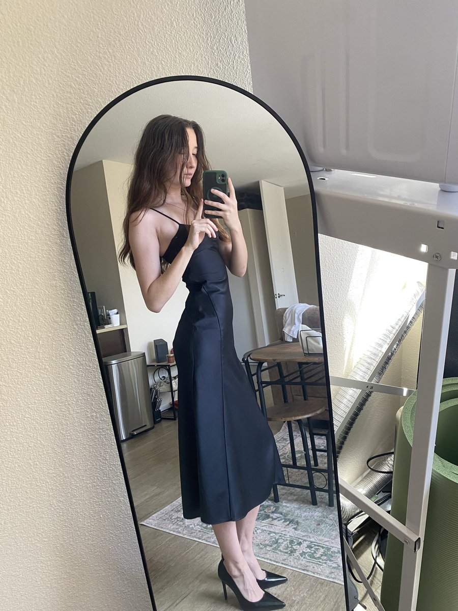 urlocalcamgrl's tweet photo. about to film a custom…
#nsfwtwt #nsfw #petite #dress #heels https://t.co/uB6UPia3Qx