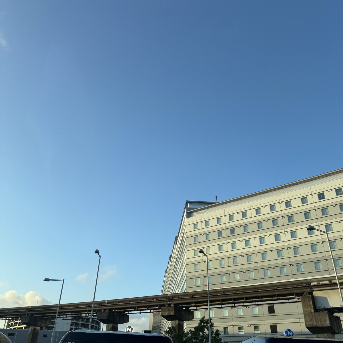 genkeytaxi's tweet photo. 今出番は羽田送迎の予約頂かなかったから久しぶりに国際線以外で日の出を見ることになるかと思いきや、4時台に歌舞伎町から西糀谷までが出ました。

羽田の引力強すぎやろ https://t.co/nweYpEVbW6