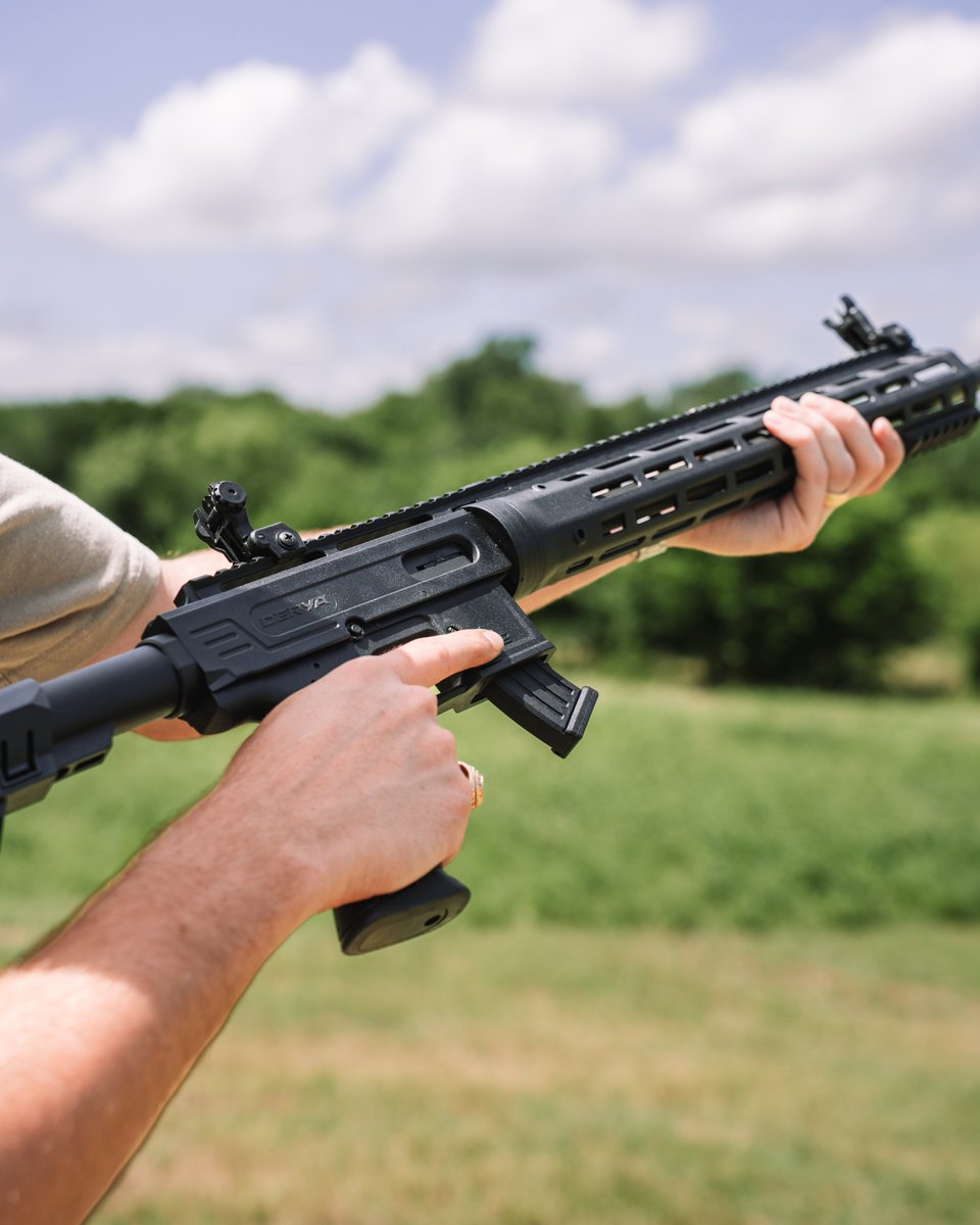 grabagun's tweet photo. Meet the @DeryaArms TM22 FLASH — AR-style feel, .22LR speed, built to run all day at the range. Lightweight, fast-handling, ready to shred! ⚡
https://t.co/0zSl772q5v https://t.co/2btItqBHNR