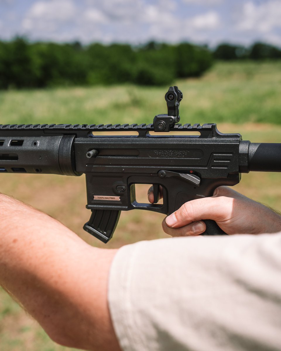 grabagun's tweet photo. Meet the @DeryaArms TM22 FLASH — AR-style feel, .22LR speed, built to run all day at the range. Lightweight, fast-handling, ready to shred! ⚡
https://t.co/0zSl772q5v https://t.co/2btItqBHNR