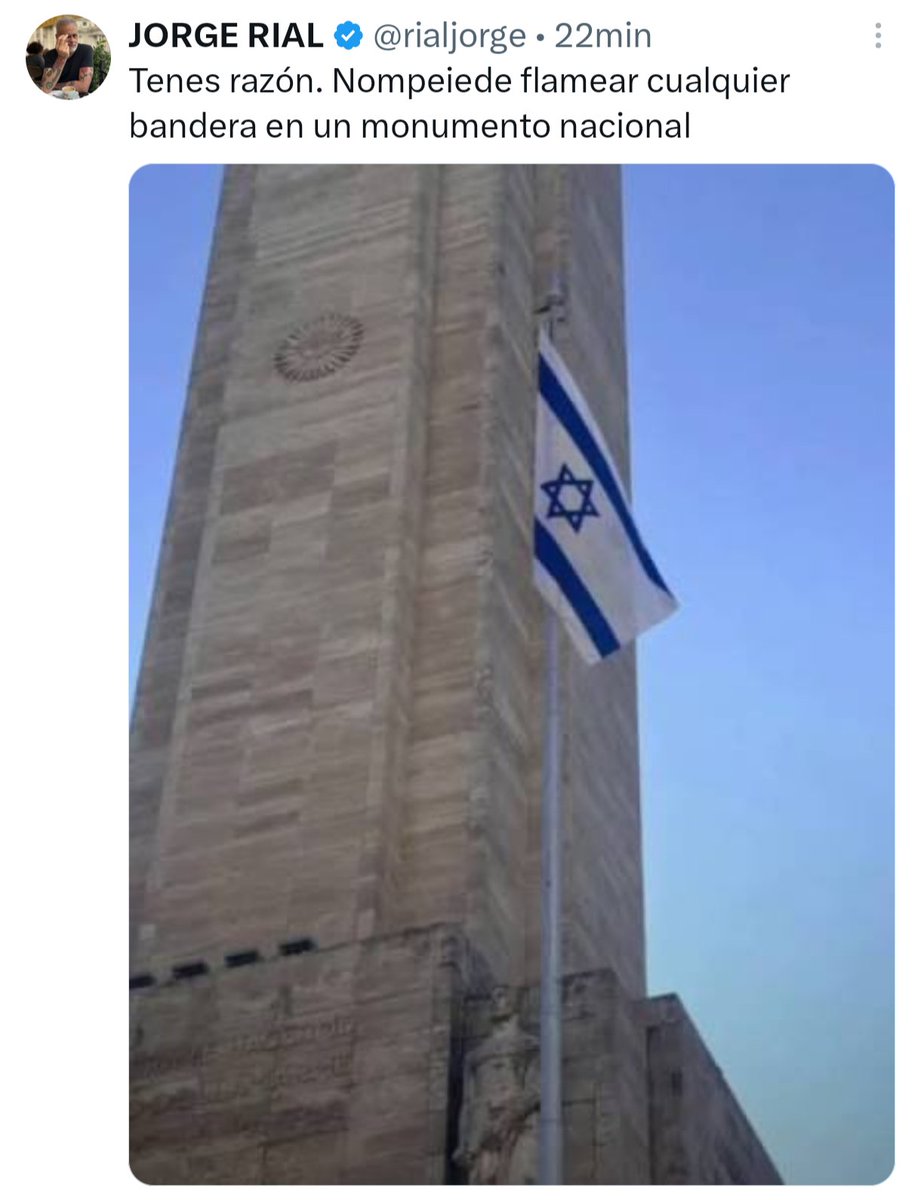 bienbohemio's tweet photo. Oíme @rialjorge 

¿Sabes qué define a un antisemita?

Habiendo banderas de todos los países en el mismo lugar y en la misma situación, señales solo la del Estado Judío, Israel.

Ese mástil del monumento a la bandera en Rosario está destinado especialmente a usar las banderas de todos los países en el día de su independencia.

Y así se hace con todos los países.

Si lo sabías, sos mala leche, y si no lo sabías, hiciste mala praxis en el ejercicio del periodismo.

Y en ambos casos, sos un antisemita.