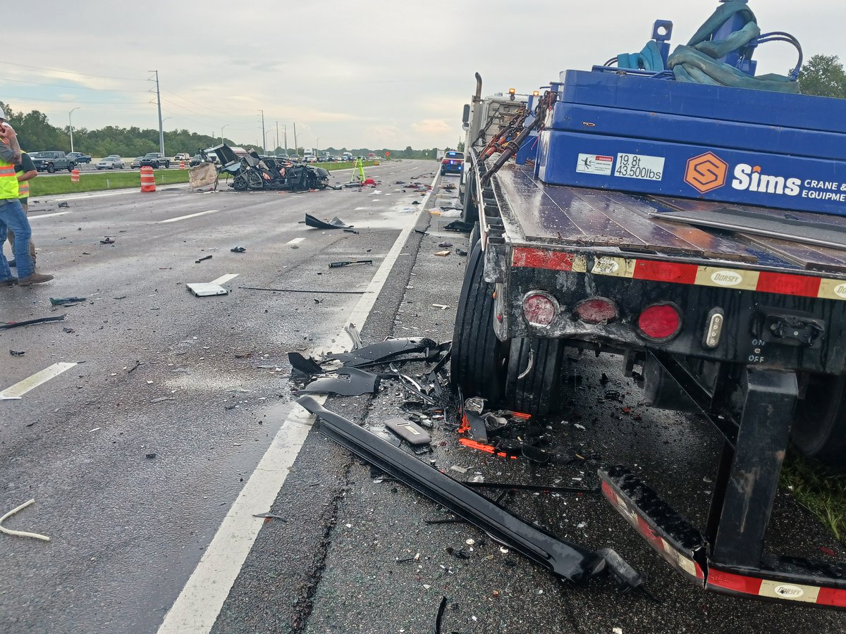 FHPTampa's tweet photo. #FHP #StateTroopers continue to investigate a serious injury crash on I-4 westbound. All traffic is diverted at Exit 38. Motorists should expect delays.
#TampaBay #Florida https://t.co/piPOQXbPUF