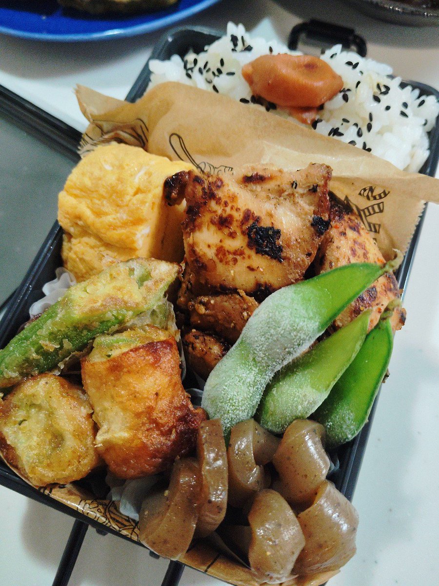 snsdyunaoff's tweet photo. 昨日の旦那さん弁当🍱✨️
茶色〜っ💦

#旦那さん弁当
#茶色弁当 https://t.co/efSrTG2dzc