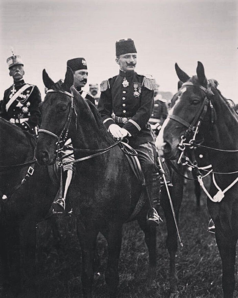 bugrasucu's tweet photo. Kafkasya içlerinden Türkistan'a gidelim. 
Sen hayal et Enver, biz yine ölelim.

Mustafa Kemal Atatürk'ün ifadesiyle; 'zuhuru bir efsane, ölümü bir destan' olan, hayatını vatan ve Turan idealine adayan ve bu yolda şehit olan, Harbiye Nazırı, İmparatorluğun son başkumandanı Enver Paşa'yı şehadetinin sene-i devriyesinde rahmet, minnet ve dua ile anıyorum. Ruhu şad, mekânı cennet olsun. 🇹🇷