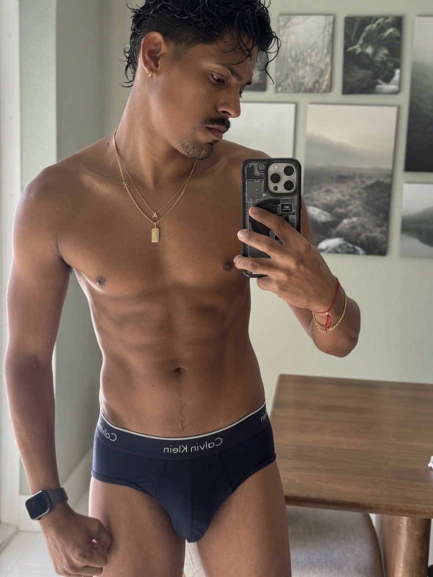 leogaboii's tweet photo. 🍫 https://t.co/CLcQSWqg0D