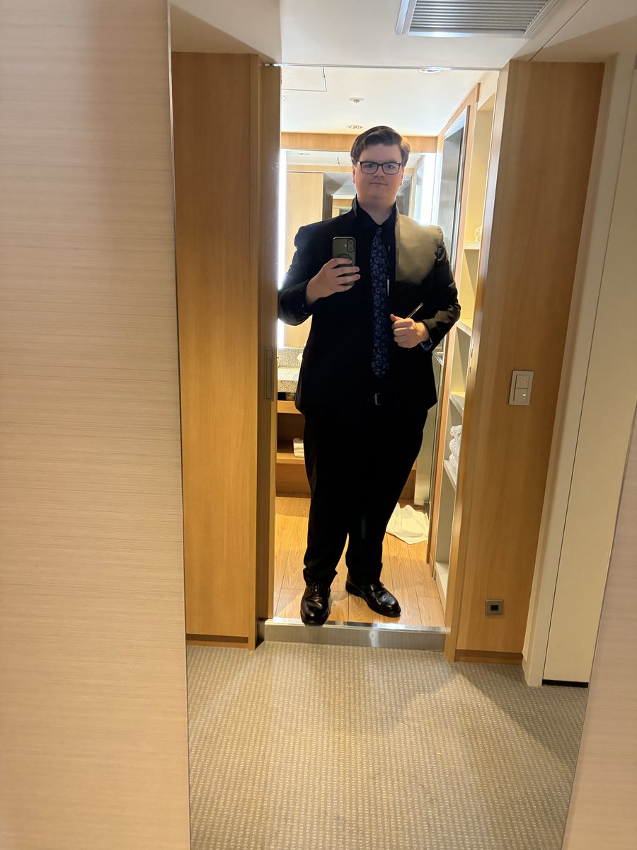 N8san's tweet photo. I am now in Japan! https://t.co/EOt3IHR0Pw