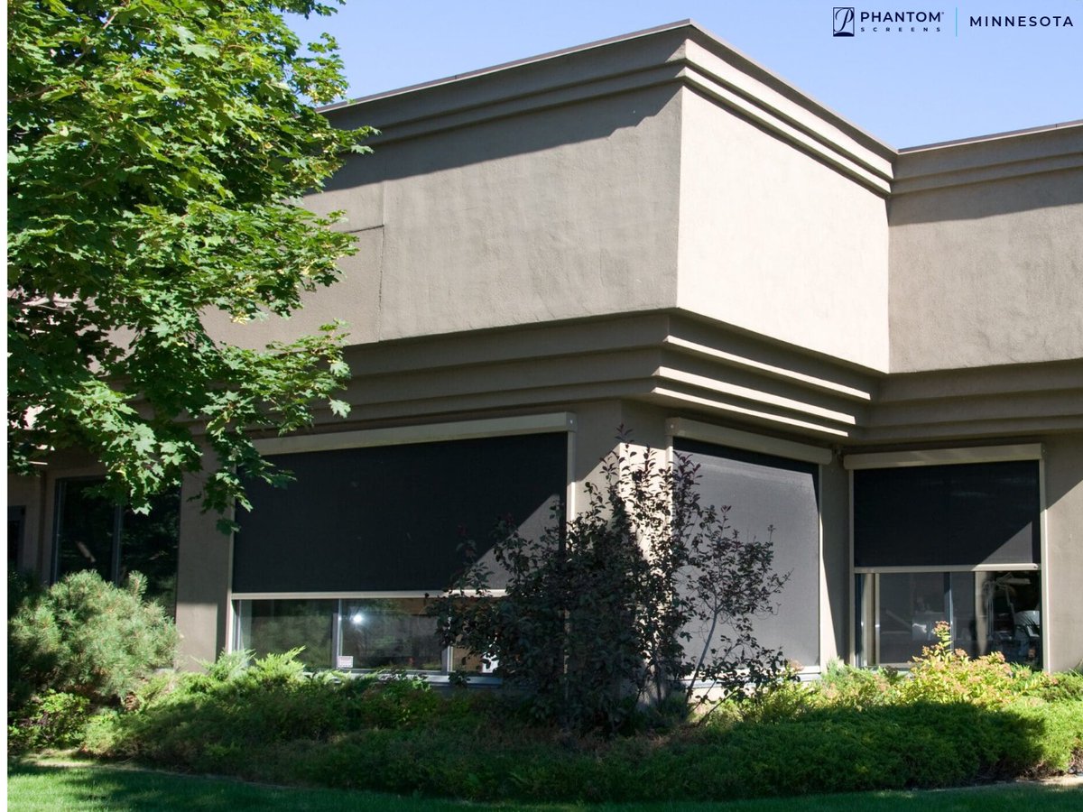 MNScreens's tweet photo. In this dental office, patients loved the natural light from the large windows, but not the glare when the sun is low in the sky. Luckily, with a click of a button, the motorized screens can come down! 👍

Learn more: https://t.co/8FsN3PIV5H https://t.co/nt4tXE3k7Y