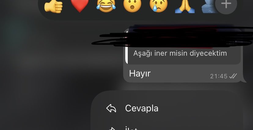 venusswashere's tweet photo. Bir gün karşınıza hiçbir şeye cesaret edemeyen, korkak ve sizden de vazgeçemeyen biri çıkacak. Onu atlamanız çok önemli https://t.co/AOsZBVx1zI
