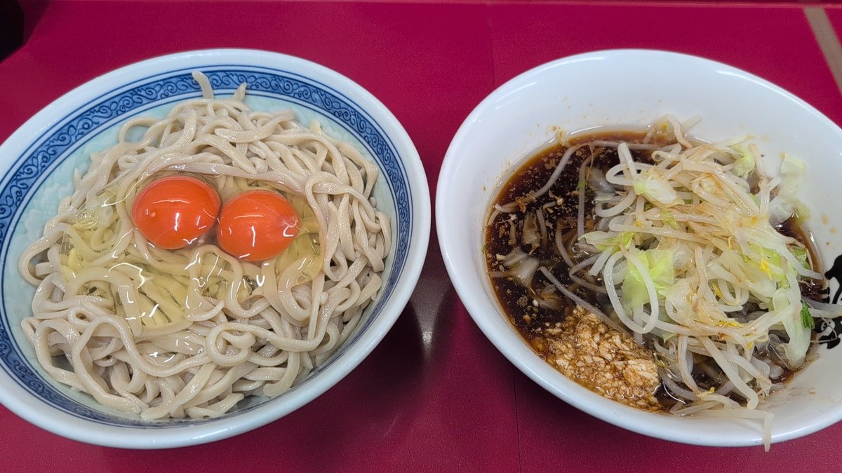 ksgy26's tweet photo. おはようございます！
ラーメン二郎越谷店です！

8月4日(火)
昼11:00〜14:00LО
夜17:00〜20:00LО
ご来店お待ちしております🙇 https://t.co/xREbf8aJmn
