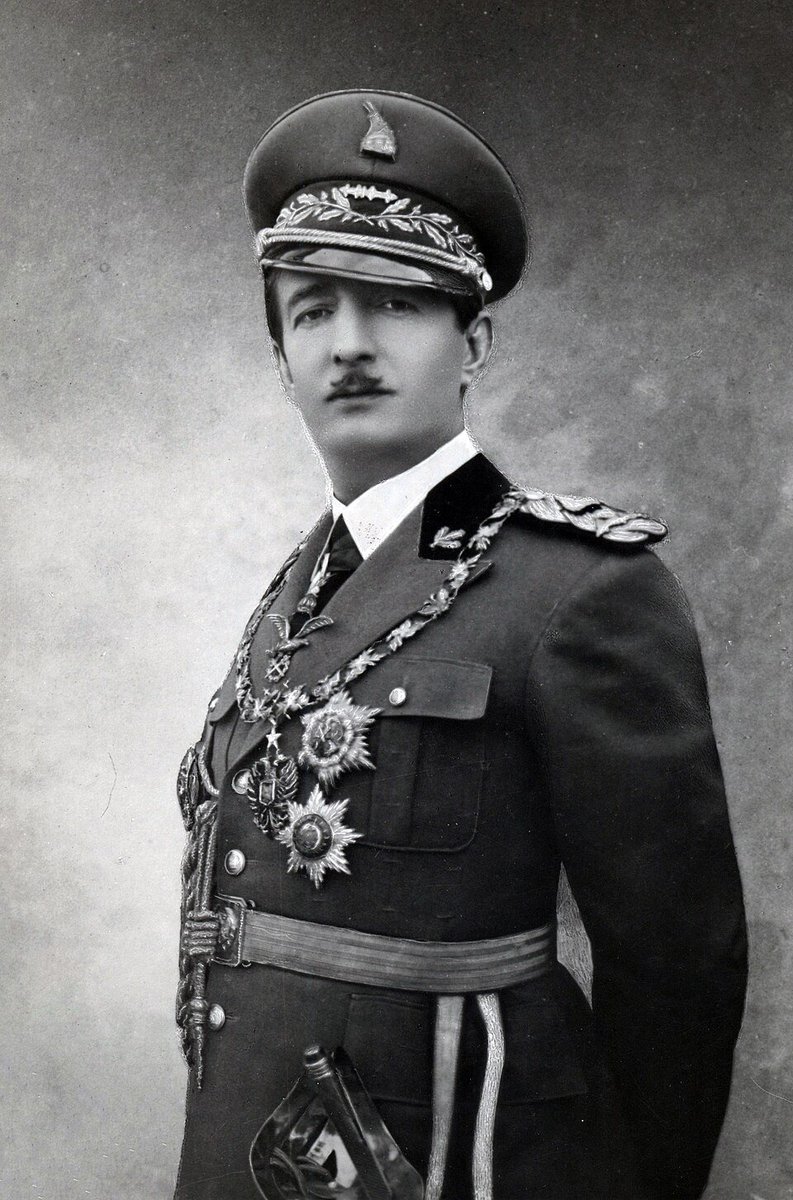 MoistSpring's tweet photo. @leftypol_org what on earth do they got against king zog https://t.co/OTRcxXdJ66