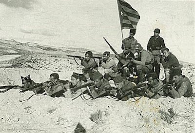 quercinus's tweet photo. @AlexDemSoc_161 @democrats_eu @JuntsXCat The Estelada is a 118-year-old flag that represents the aim of the Catalan people to attain whole self-government and political independence. It was flown in WWI, WWII and the Spanish Civil War, always confronting fascism. It can't be said the same about the current Spanish flag. https://t.co/4yEj2MASD9