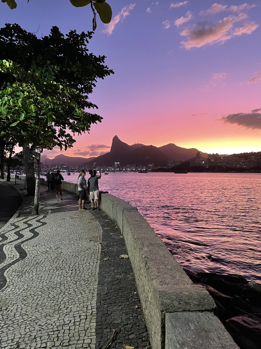 rodrigoluisvelo's tweet photo. Rio de Janeiro no inverno https://t.co/6aOpN9DMWt