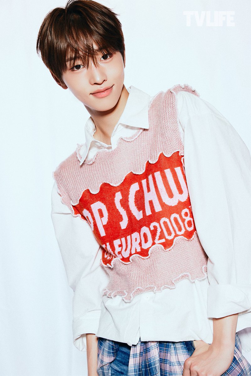 tv_life's tweet photo. 【TV LIFE発売中❣️】 
TV LIFEに登場した #ChaDongHyeop  (#DRIPPIN)の未公開カットと一部インタビューを公開😆🫶🏻

ー

TL：1stシングル「Doogeundae
（＝ドキドキ）」にちなみ、最近ドキドキしたことを教えてください。

ジュンホ：最近ネットショッピングサイトからクーポンがたくさん送られてきたので全部使っちゃったのですが、また送られてきたんですよ。「最後のクーポンだから…」と言い訳しながら、満足するまで買い物をしました（笑）。

ー

ドンユンさんとヒョプさんのお話はインタビューでご確認を…😉💕

現在、HMV&BOOKS onlineで該当号を購入した方には数量限定のChaDongHyeop
トレーディングカード“運命の片割れ♡ハートver.”（全6種からランダムで1種）付きをお届け🥰

🔗購入はこちらから↓↓
（全コンプセットあり、無くなり次第終了）

《ChaDongHyeop（DRIPPIN）トレカ 1枚付き》TV LIFE(テレビライフ)首都圏版 2026年 8月 7日号【HMV&BOOKS online限定】
https://t.co/9K8TuCjggf

《ChaDongHyeop（DRIPPIN）トレカ 全6種コンプリートセット付き》TV LIFE(テレビライフ)首都圏版 2026年 8月 7日号(6冊セット)【HMV&BOOKS online限定】
https://t.co/SFZCV1udtj

@DRIPPIN @DRIPPIN_JAPAN @weareDRIPPIN #드리핀 #DRIPPIN 
#차동협 #ChaDongHyeop