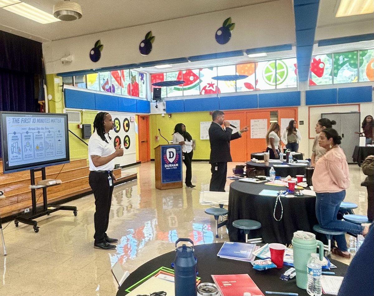 LacyChelisa's tweet photo. @DurhamES of #HISD
๐ฅฐThank you soooooo very much for your thoughtfulness Durham PTA!
Your work with our administration exemplifies kindness and generosity.
Thank you for representing the community well by ALWAYS presenting our teachers with top tier functions and food. https://t.co/lIhICDF9Lv